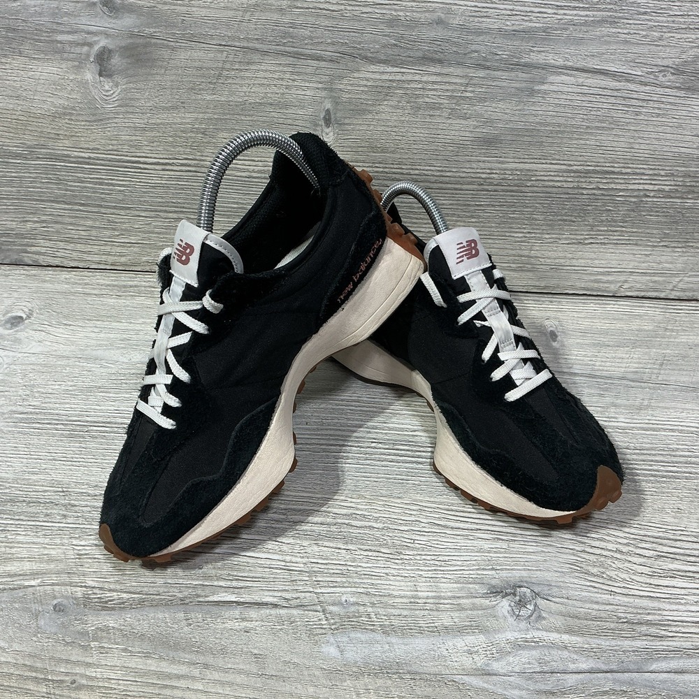 New Balance 327 Womens Size 8 B Black White Gum Suede Sneakers Shoes WS327BL - Picture 9 of 12